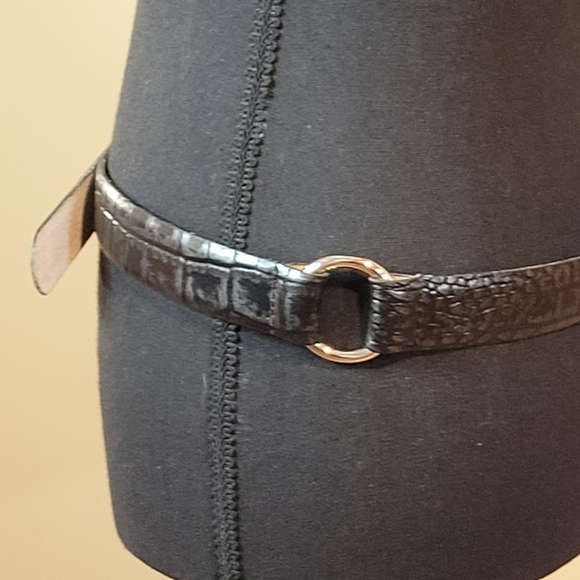 LIZ CLAIBORNE Genuine Leather Belt, Dark Grey with Silver Tone Hardware - Picture 3 of 16